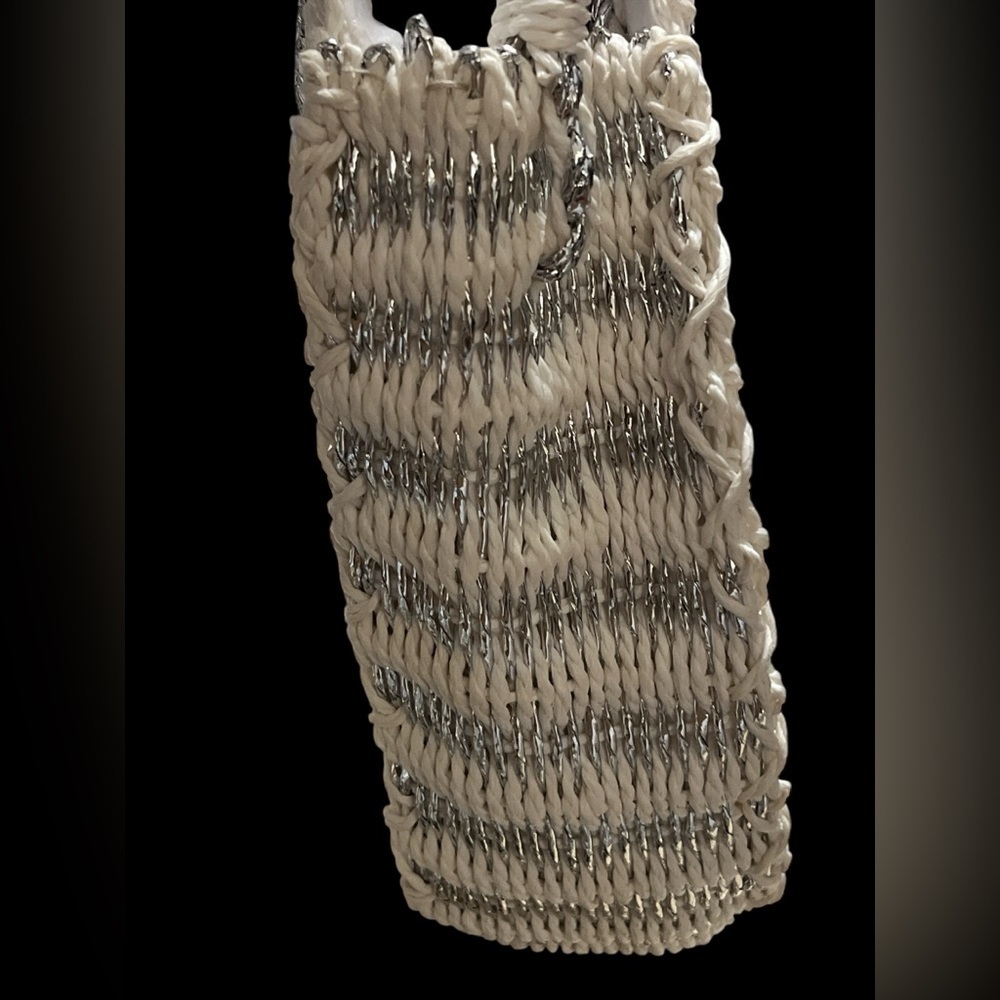 NEW Mud Pie Woven Round Metallic Straw Tote - Picture 6 of 6